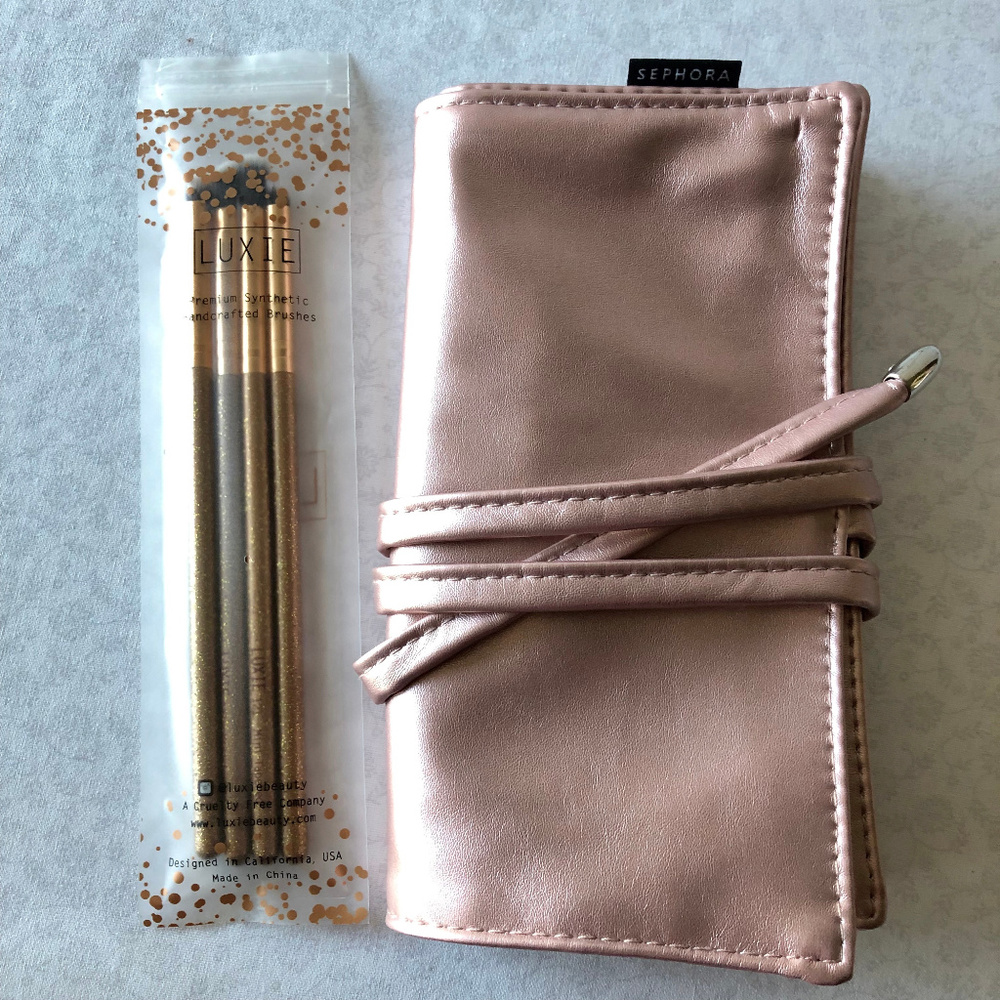 NEW- LUXIE - Luminous Eye Brush Set